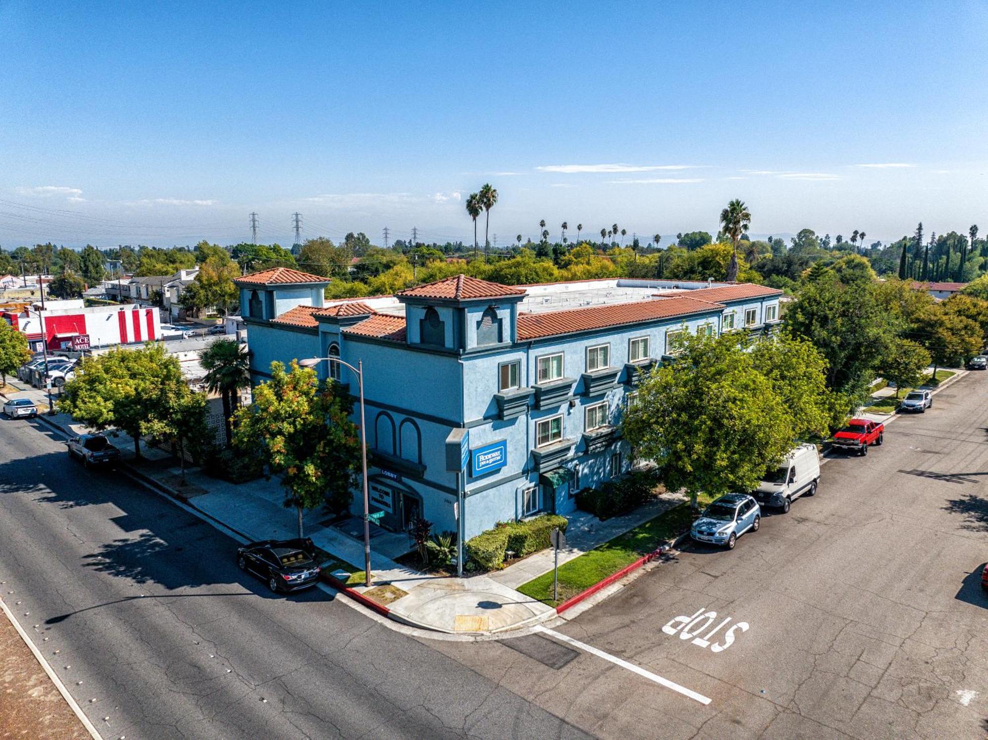 Rodeway Inn & Suites Pasadena Exterior foto