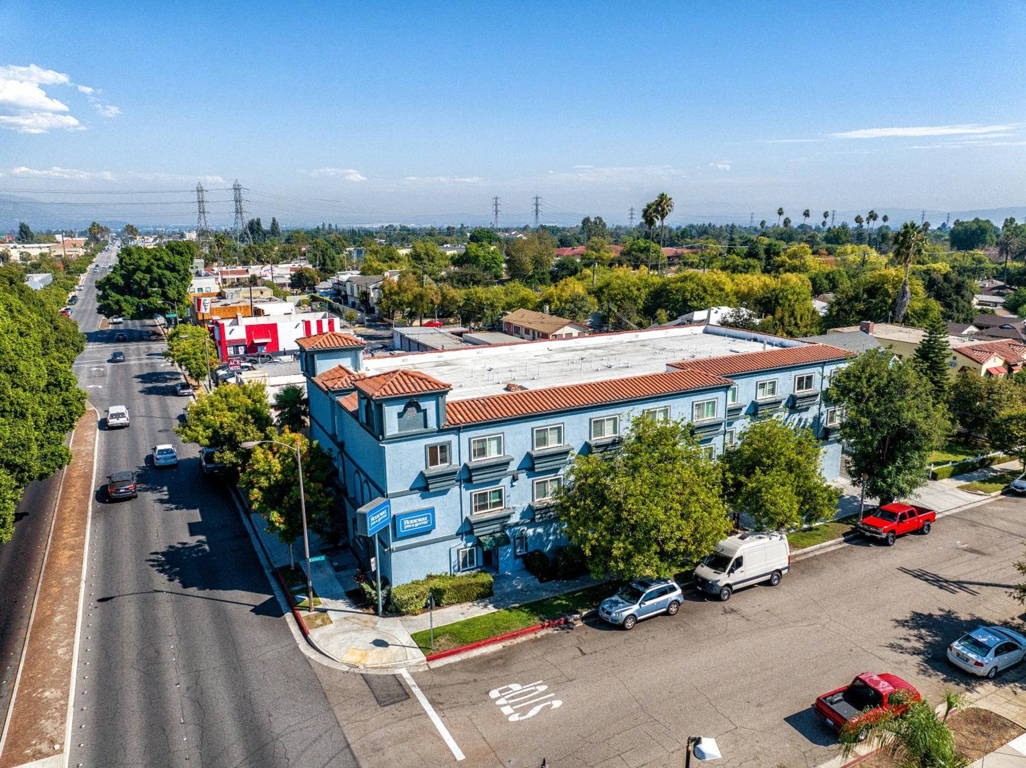 Rodeway Inn & Suites Pasadena Exterior foto
